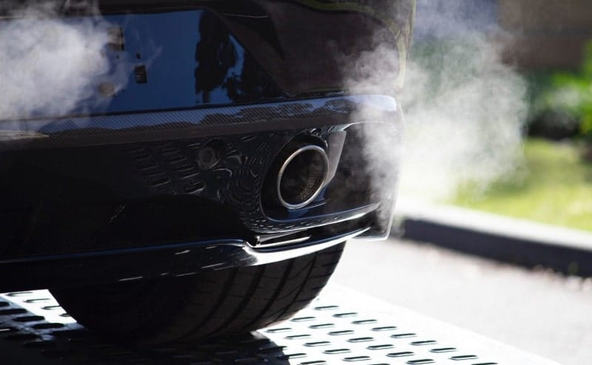 Nên thay dầu xe ô tô sau bao nhiêu km