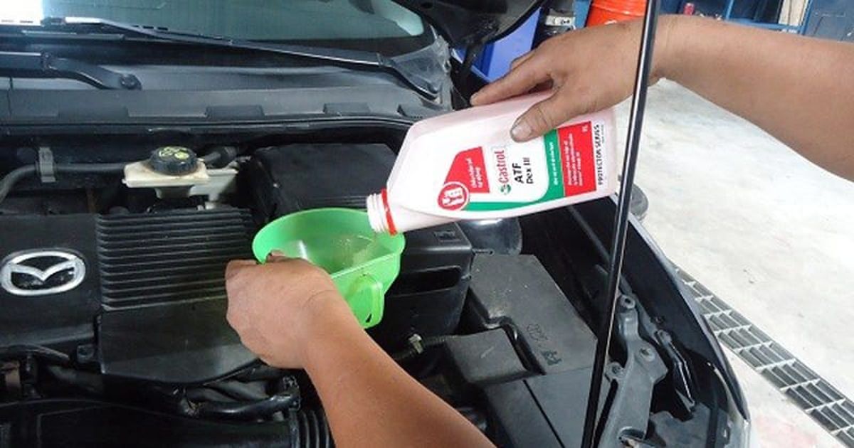 khi nào cần thay dầu hộp số ô tô