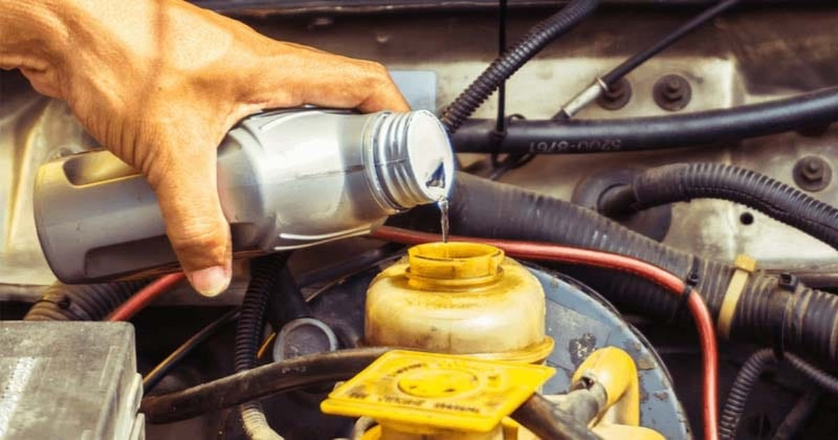 Dịch vụ thay dầu phanh ô tô tại Hà Nội