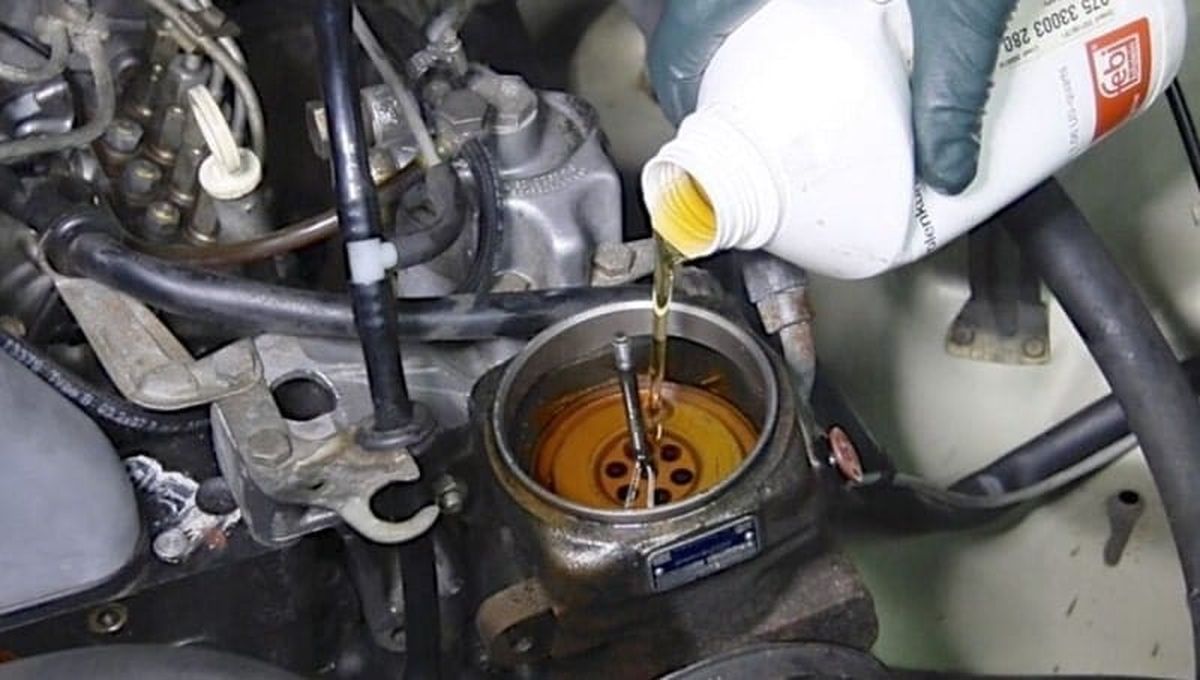 dầu trợ lực lái nằm ở đâu