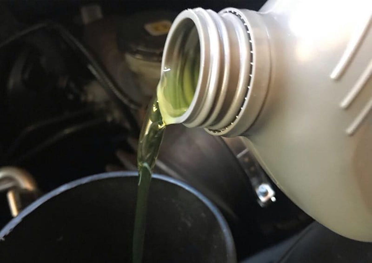 định kỳ thay dầu hộp số ô tô