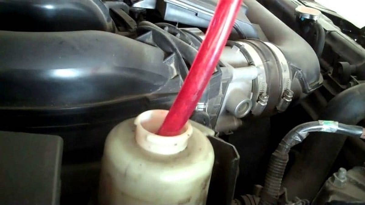 giá dầu trợ lực tay lái ô tô