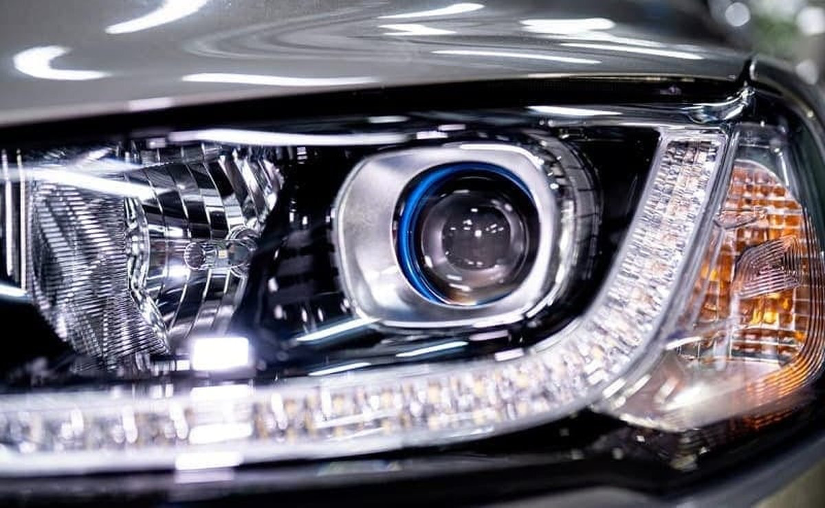 Độ đèn xenon ô tô