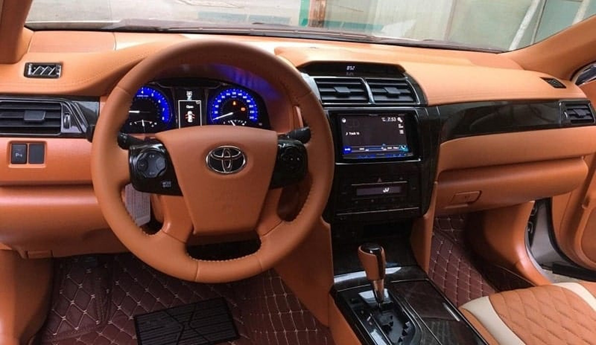 Độ vô lăng carbon