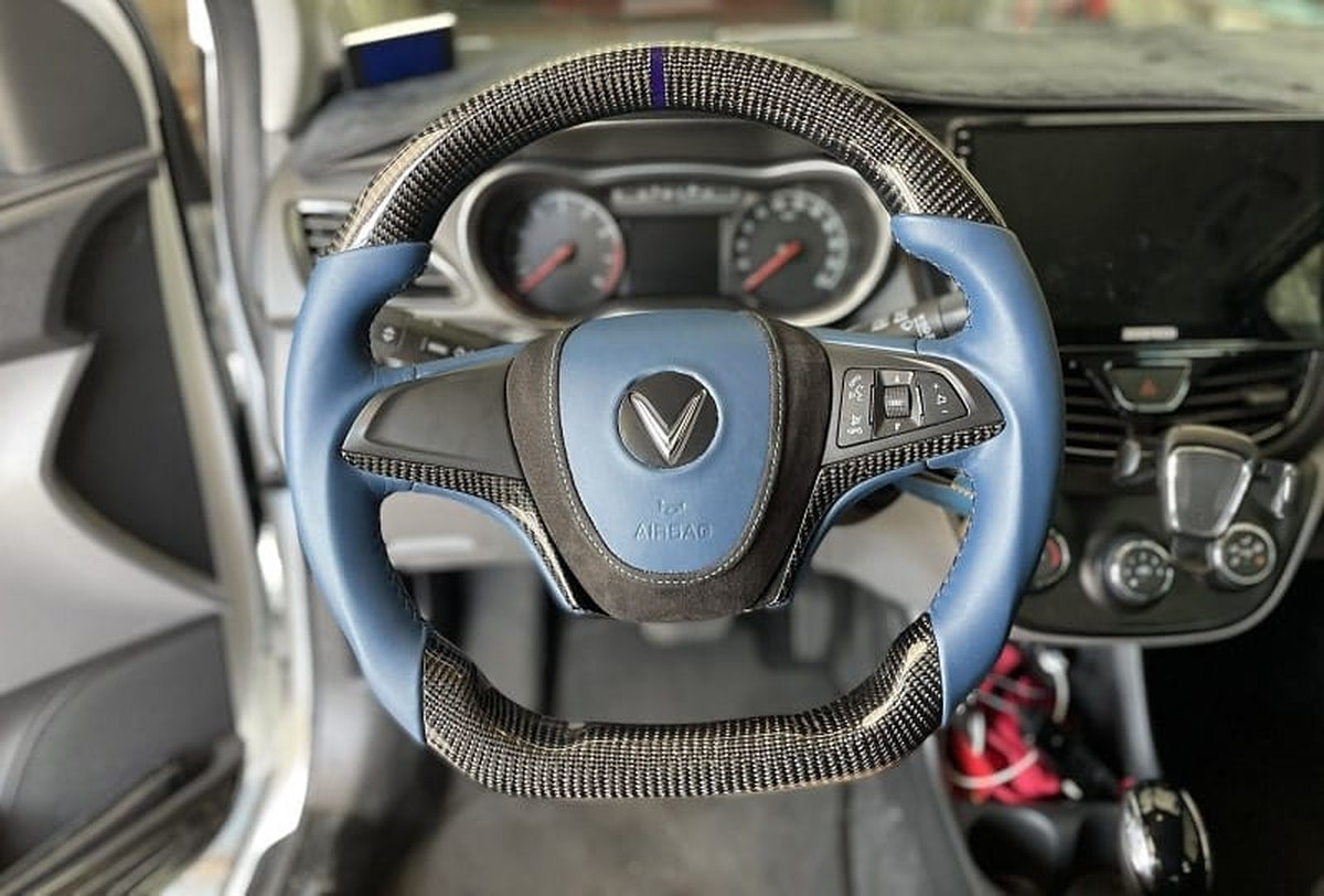 Độ vô lăng ô tô