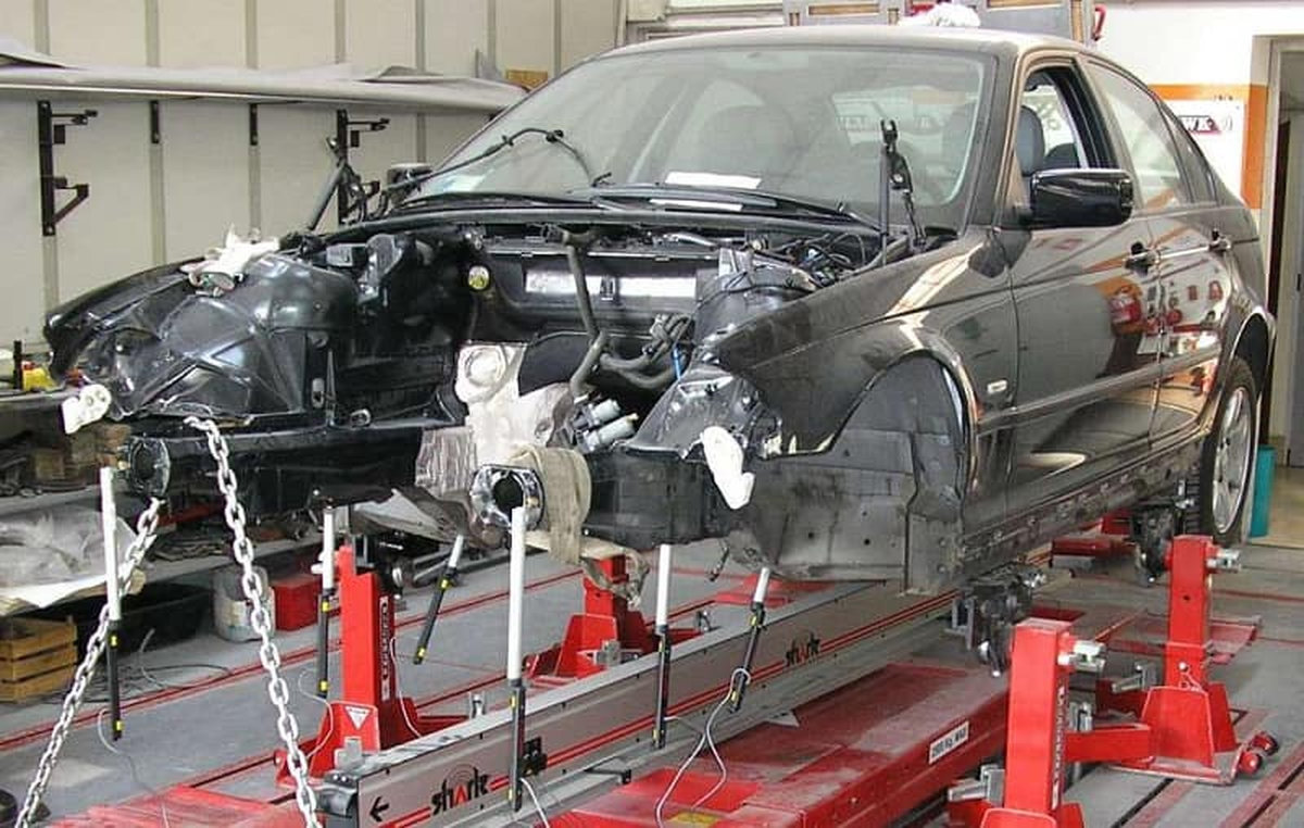 Phục hồi xe tai nạn mất bao lâu?