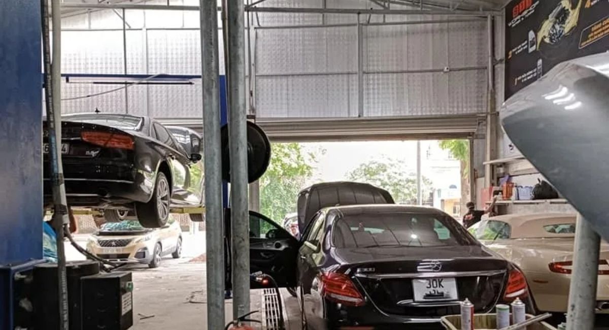 Gara sửa chữa ô tô chuyên nghiệp