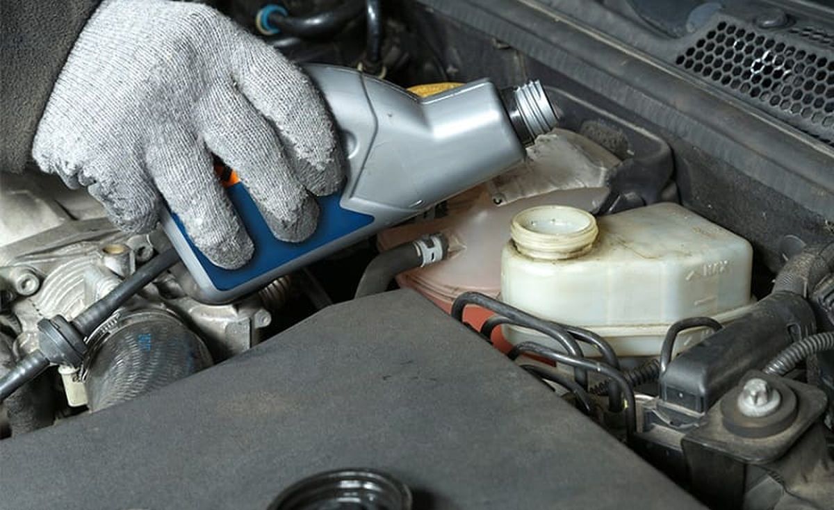 giá dầu phanh ô tô