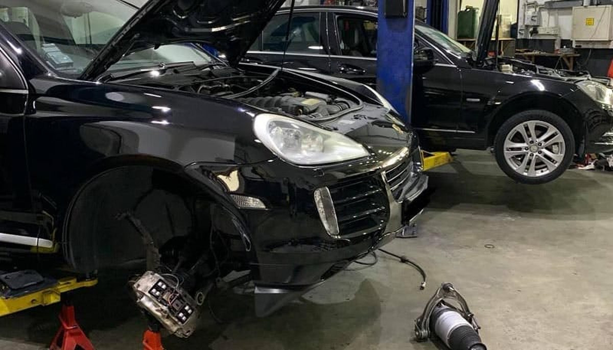 Sửa chữa xe Porsche chuyên nghiệp