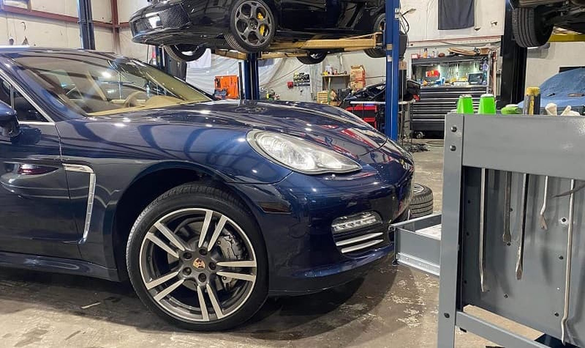 Sửa xe ô tô Porsche