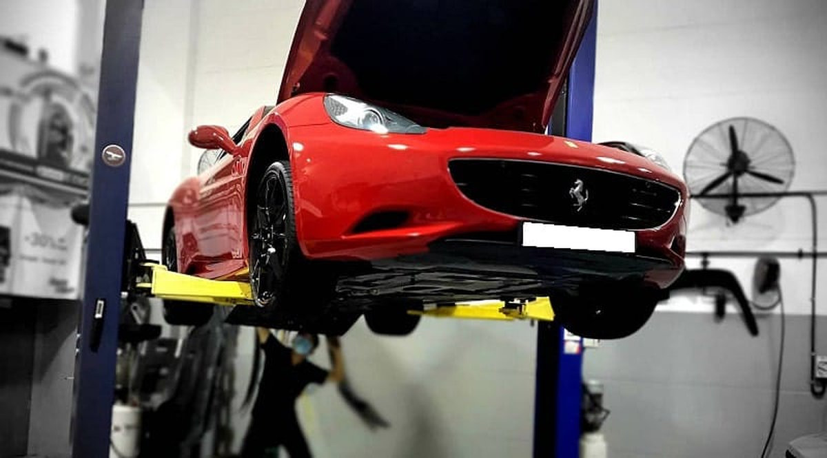 Dịch vụ sửa chữa xe Ferrari Hà Nội 
