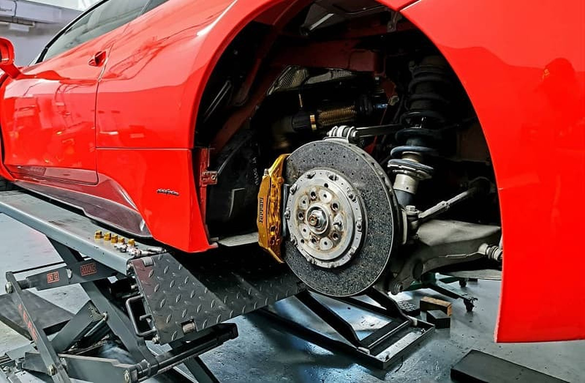 Gara sửa chữa xe Ferrari Hà Nội giá tốt