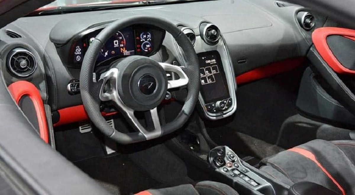 Chi phí sửa chữa xe McLaren