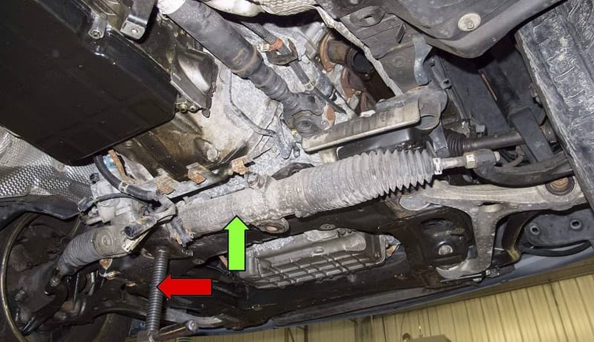 Gara sửa chữa thước lái xe Mercedes uy tín