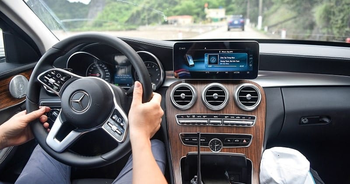 Chi phí bảo dưỡng Mercedes C200 tại gara uy tín