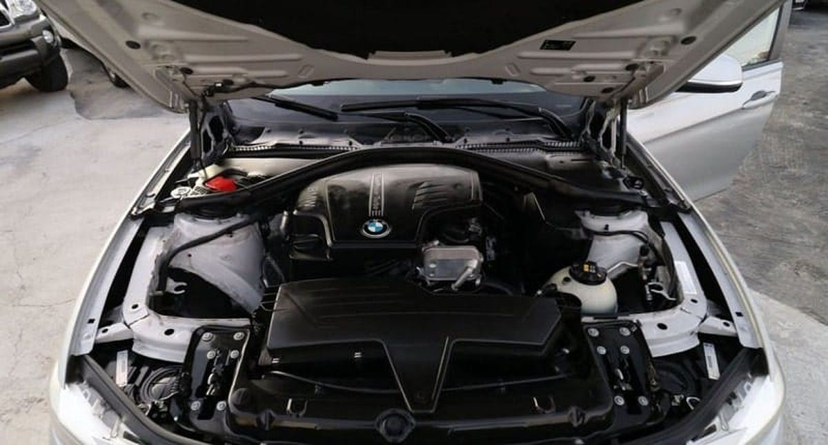 Gara sửa xe BMW 320i nhanh chóng