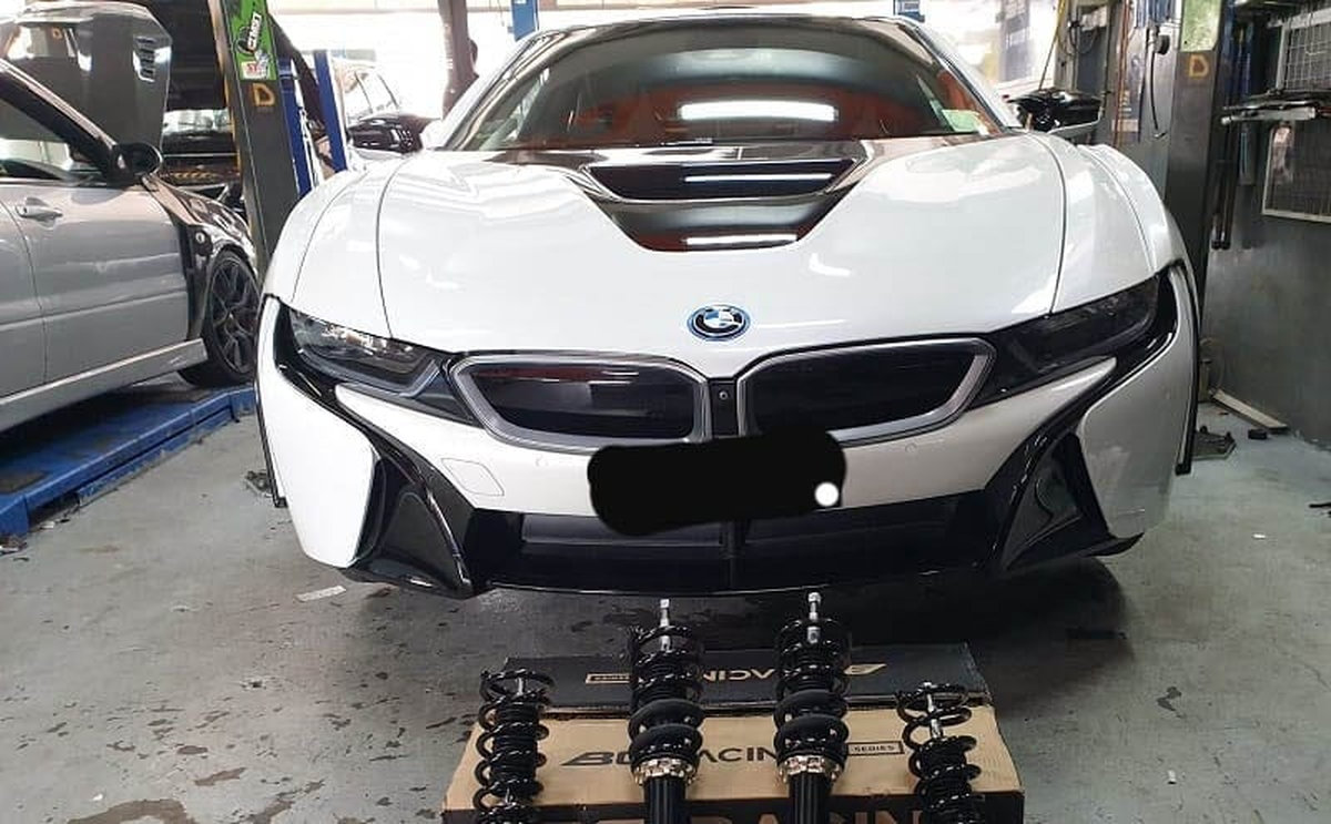 Chi phí sửa chữa BMW i8 rẻ nhất Hà Nội