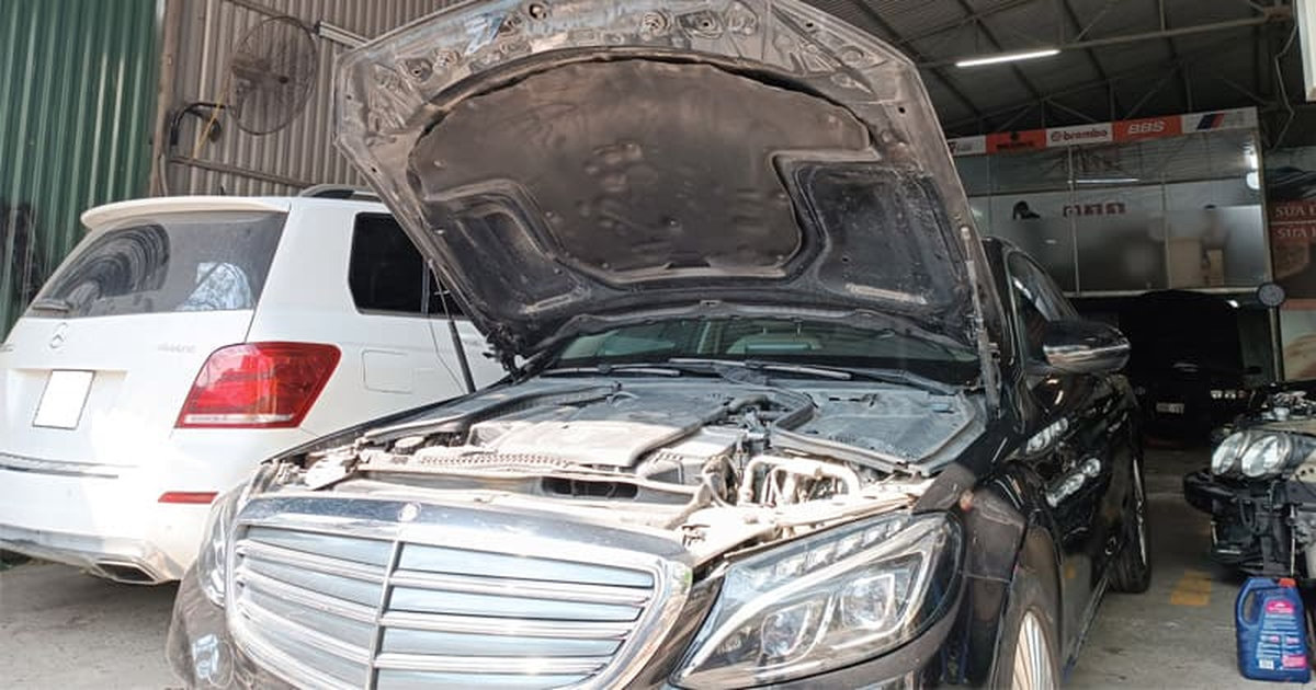 Gara bảo dưỡng xe Mercedes C250