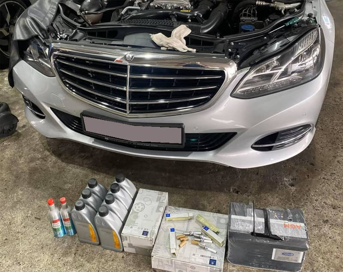 Gara bảo dưỡng Mercedes E Class