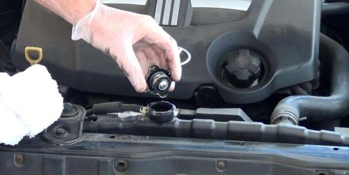 Cách khắc phục hao nước làm mát ô tô