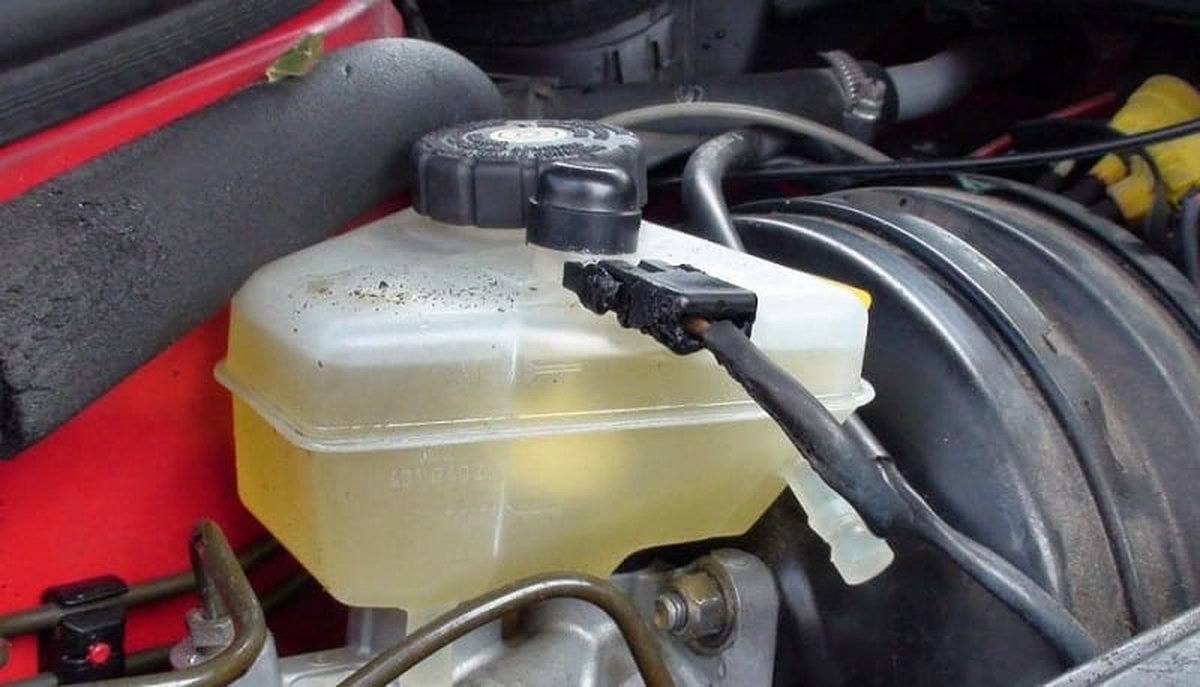 Khắc phục hao nước làm mát ô tô hiệu quả