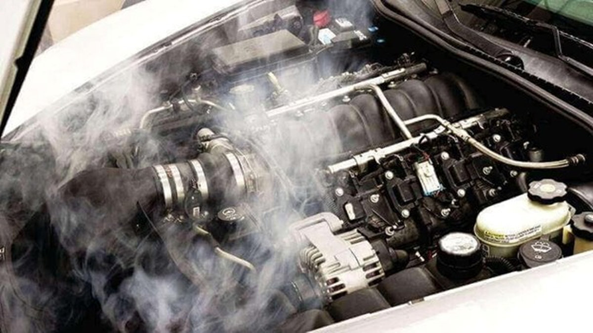 Xử lý tình trạng hao nước làm mát ô tô