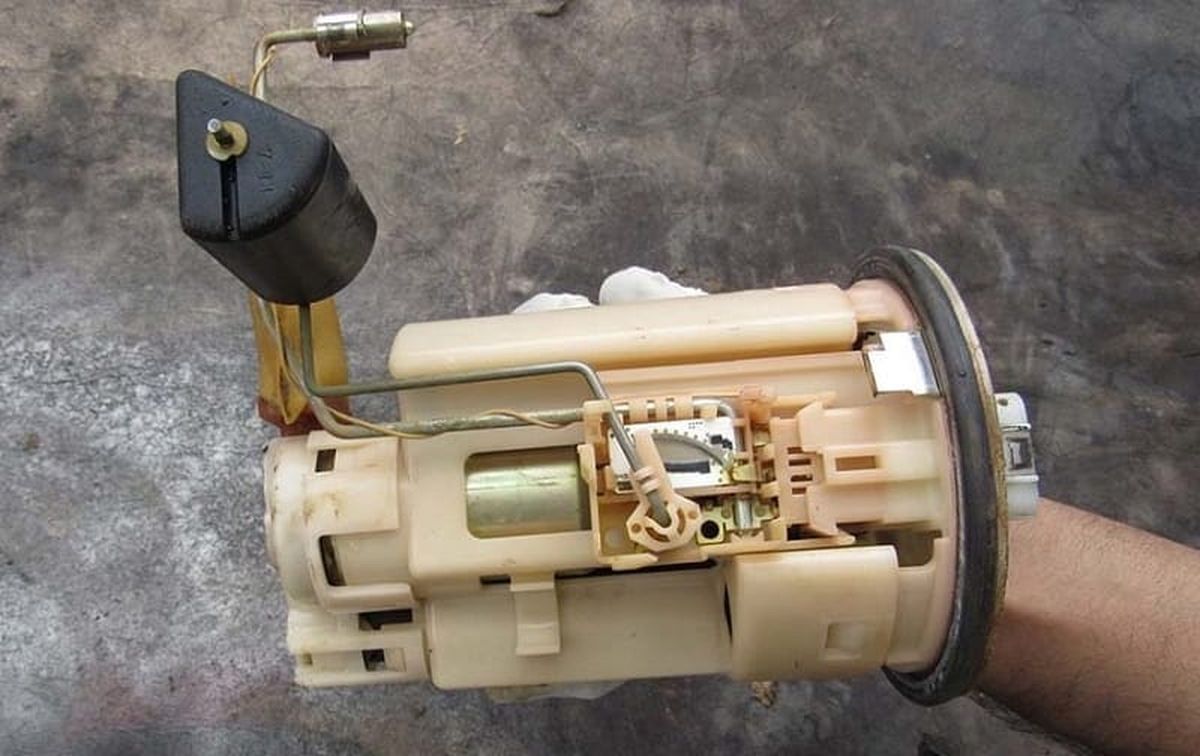 bơm xăng ô tô tháo rời