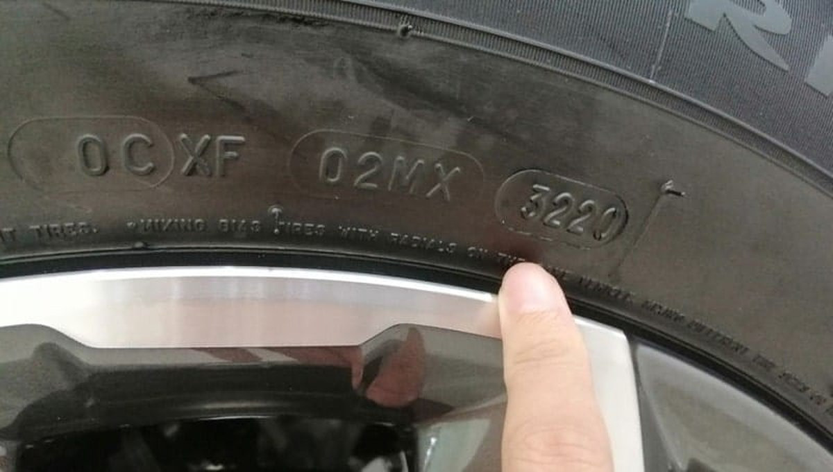 Lốp xe ô tô bao lâu phải thay