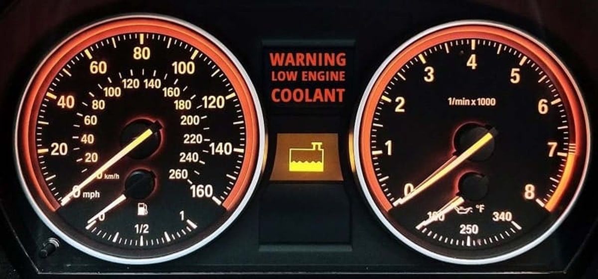 Đại tu động cơ xe Mercedes bị hư hỏng