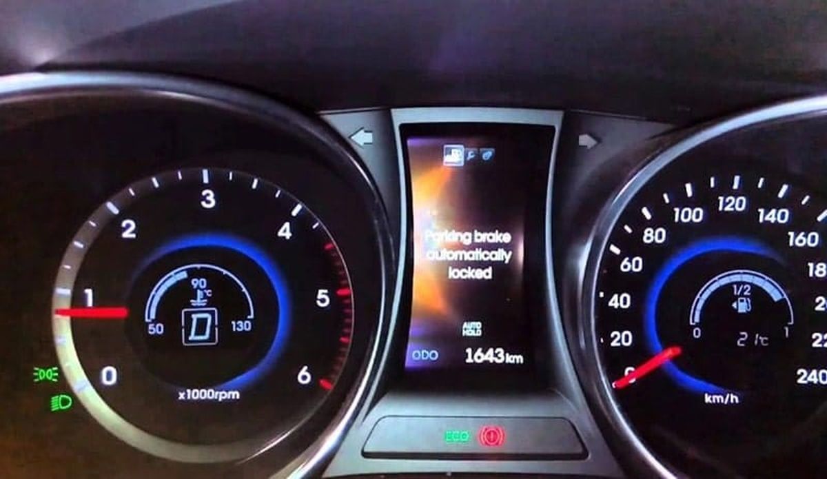 giữ phanh tự động là gì