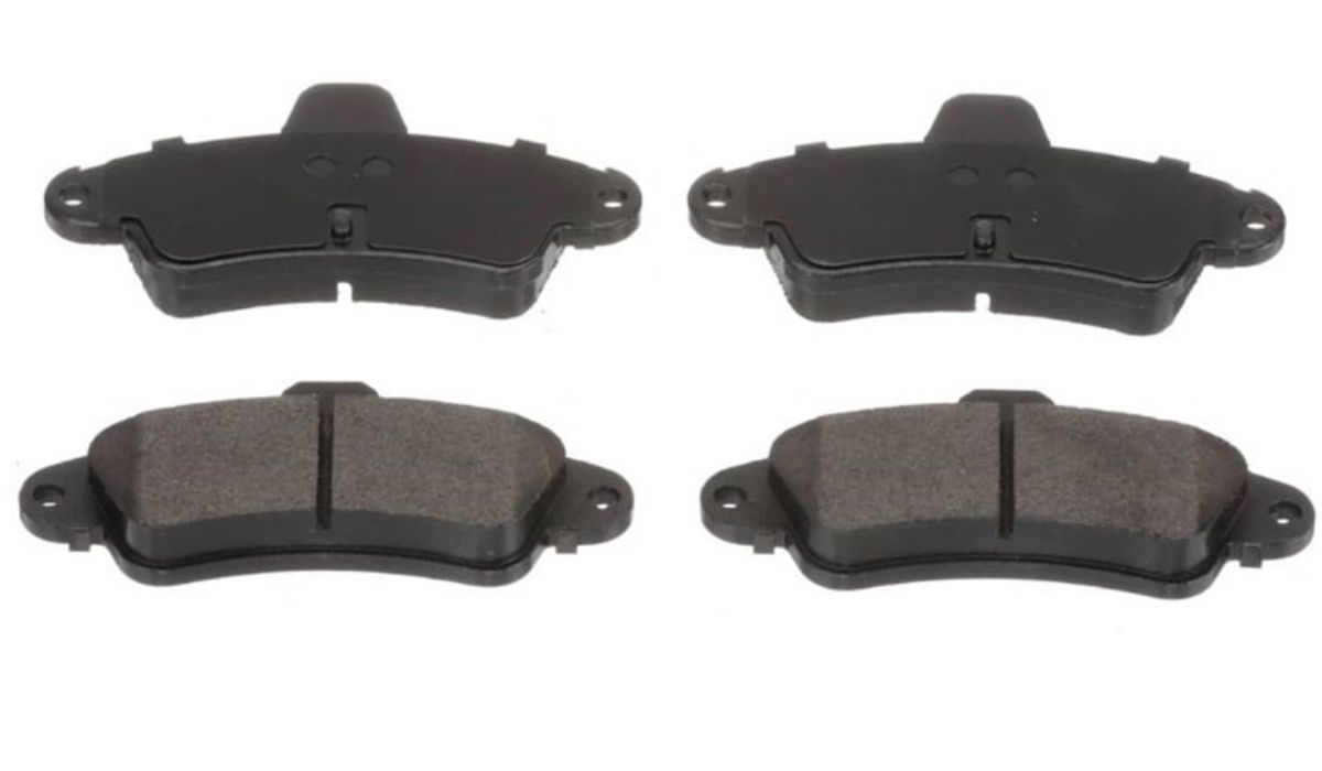 Giá má phanh ô tô