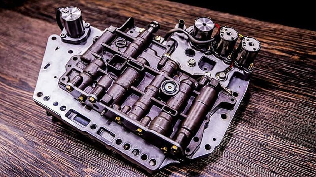 Van điện từ trên ô tô