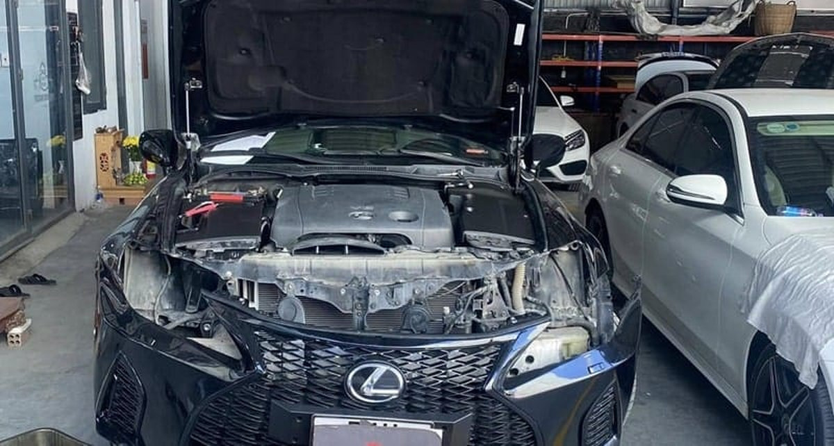 Gara sửa chữa điều hoà xe Lexus chuyên sâu