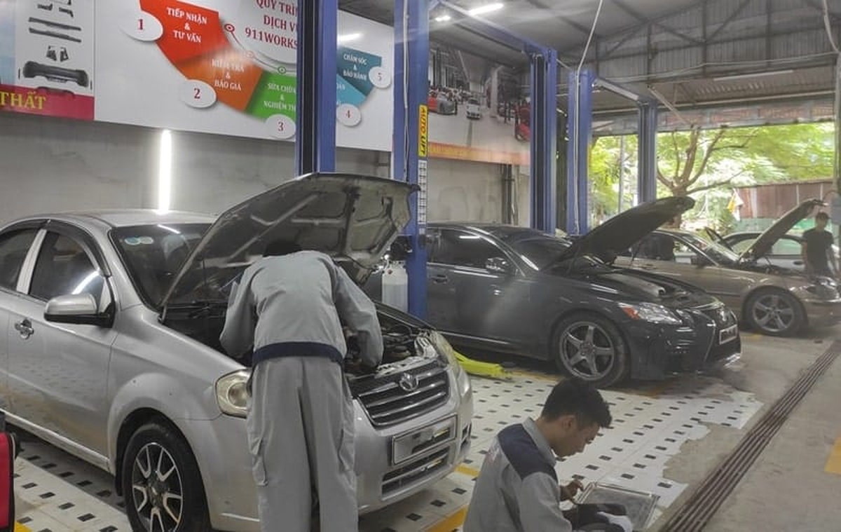 Gara sửa xe dịch vụ