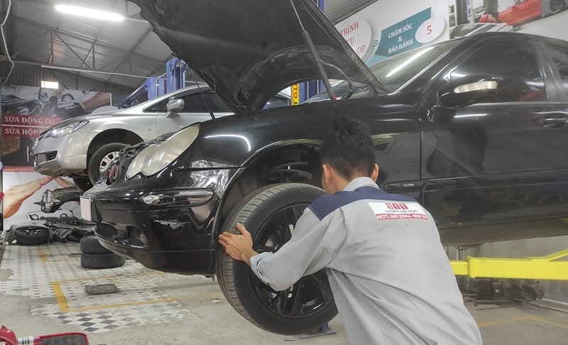 kiểm tra xe dịch vụ uy tín
