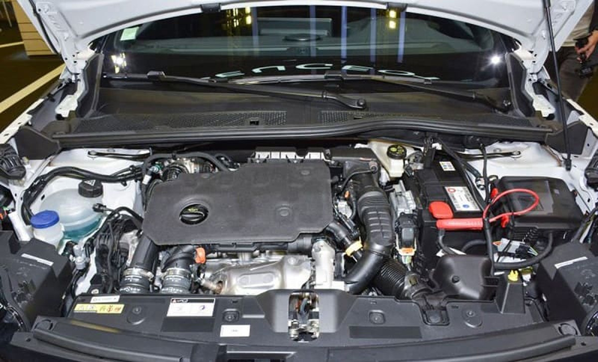 Sửa chữa xe Peugeot chi tiết