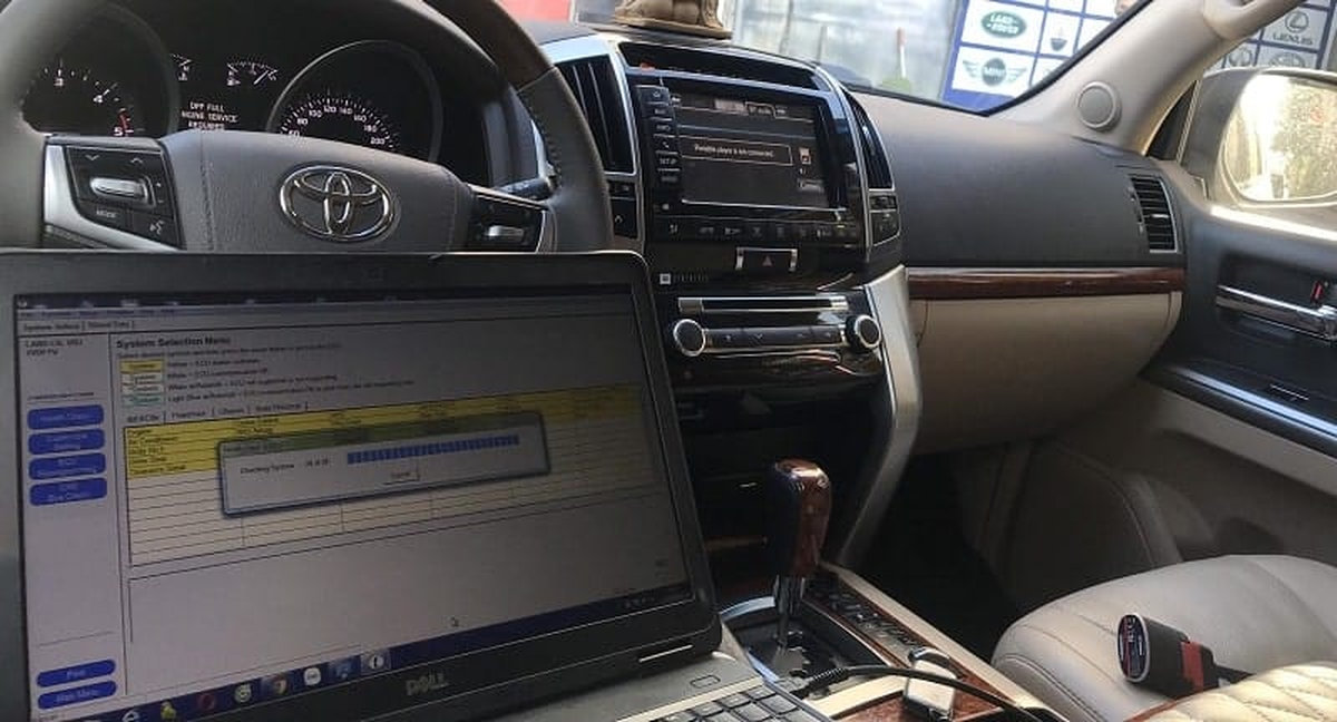 Sửa chữa xe Land Cruiser tân tiến